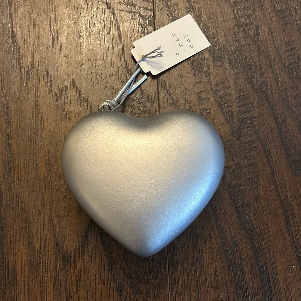 A New Day Silver Heart-Shaped Jewelry Trinket Travel Box